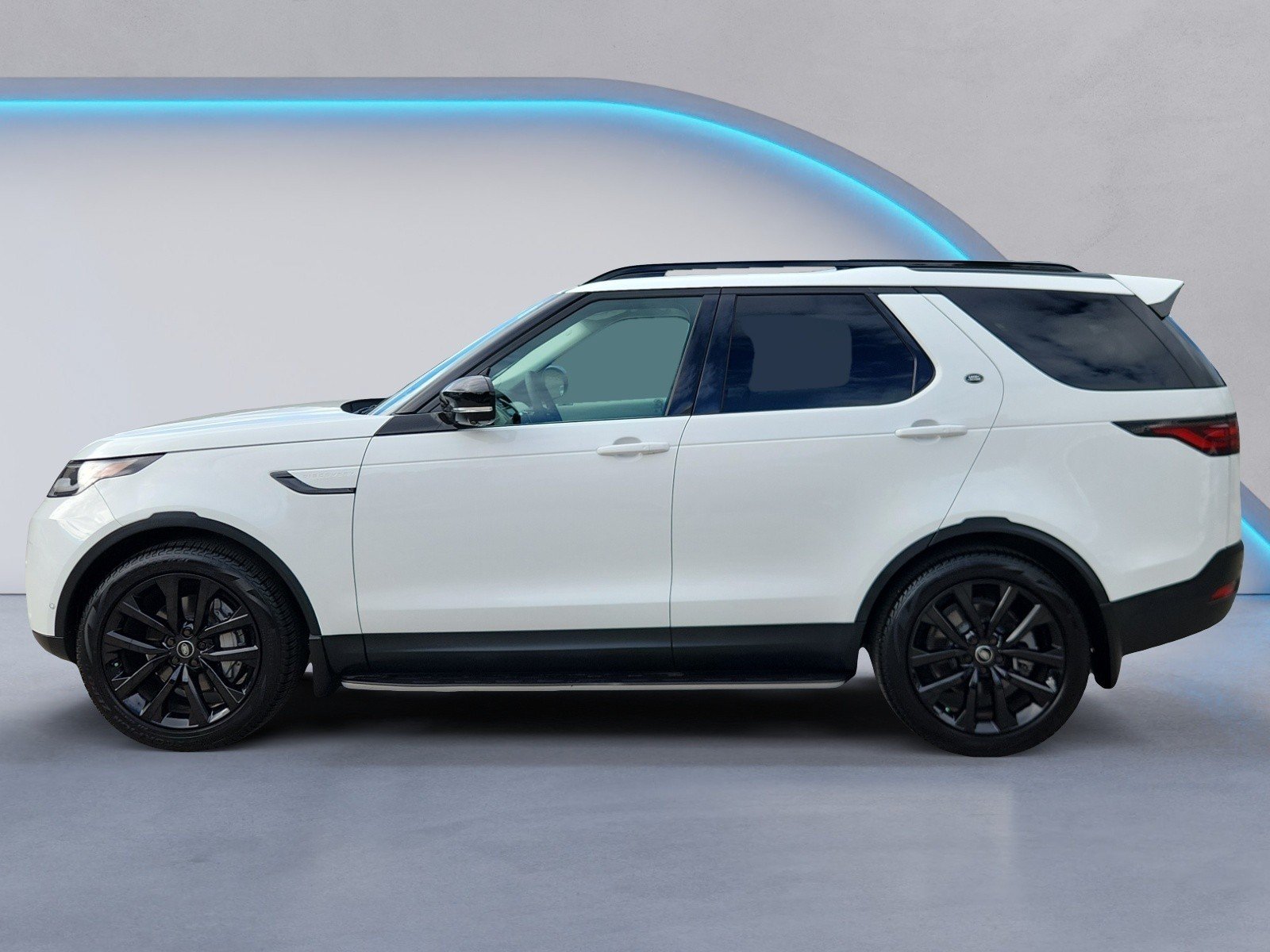 Certified 2026 Land Rover Discovery S Sport Utility