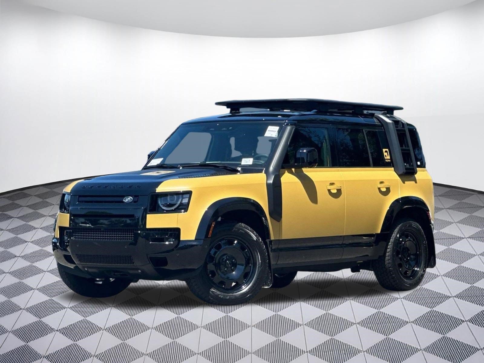 2026 Land Rover Defender 110 Trophy Edition - Sandglow