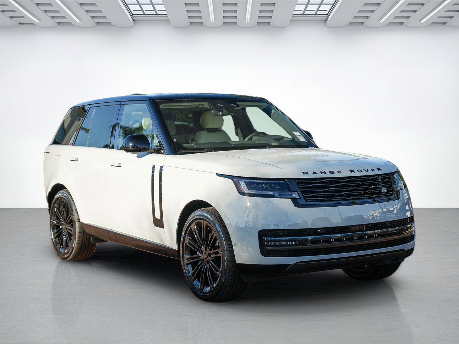 New 2026 Land Rover Range Rover SE SUV