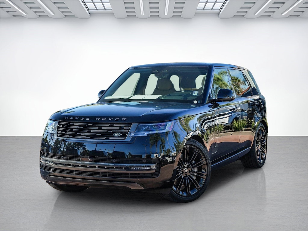 Certified 2025 Land Rover Range Rover P530 SE SUV
