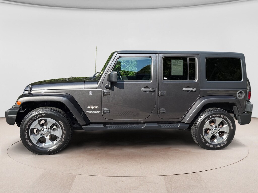 Used 2017 Jeep Wrangler JK Unlimited Unlimited Sahara SUV