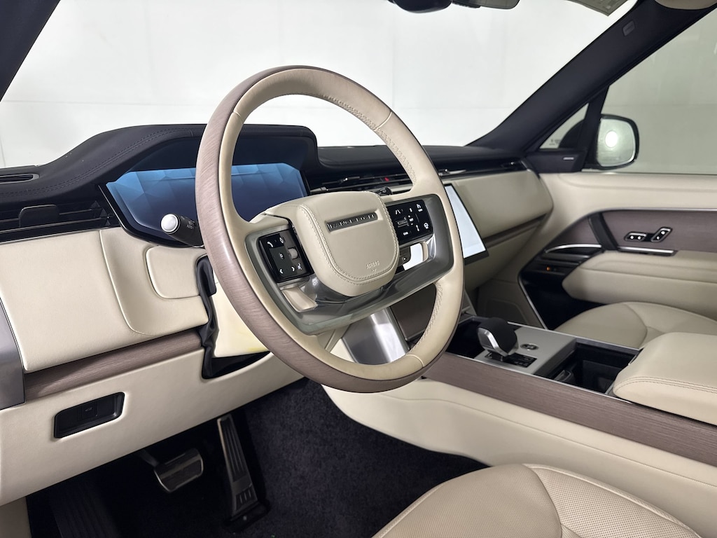 Certified 2025 Land Rover Range Rover SE SUV