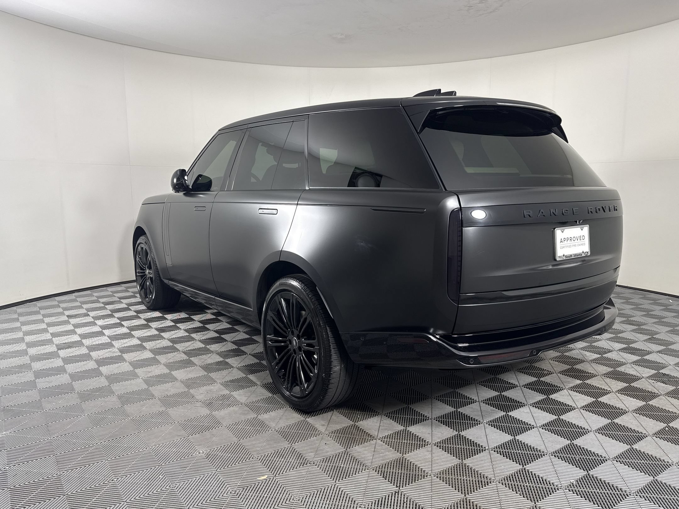 Certified 2025 Land Rover Range Rover SE SUV