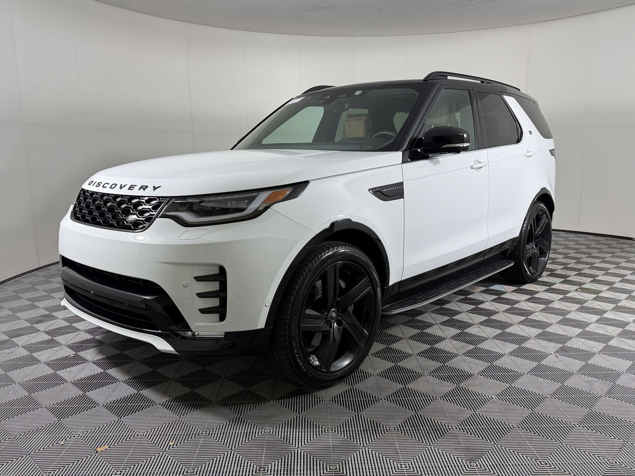 2025 Land Rover Discovery