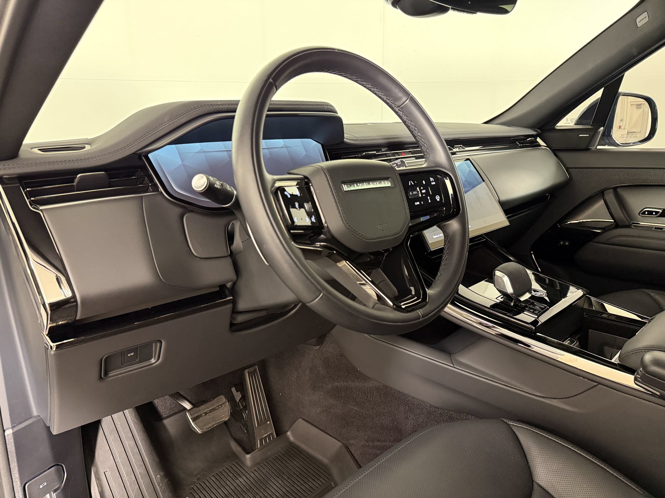 Used 2024 Land Rover Range Rover Sport Dynamic SE SUV