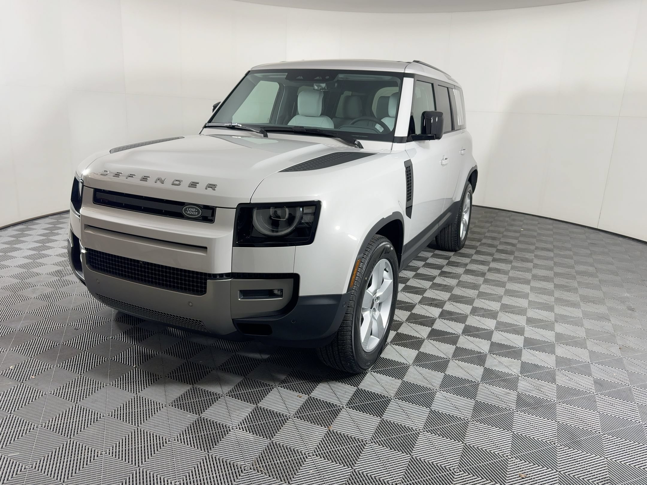  Land Rover Defender 110