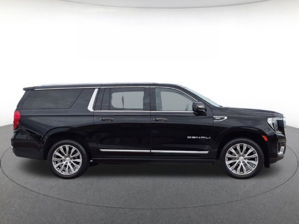 Used 2023 GMC Yukon XL Denali SUV