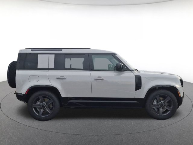 New 2026 Land Rover Defender 110 X-Dynamic SE SUV