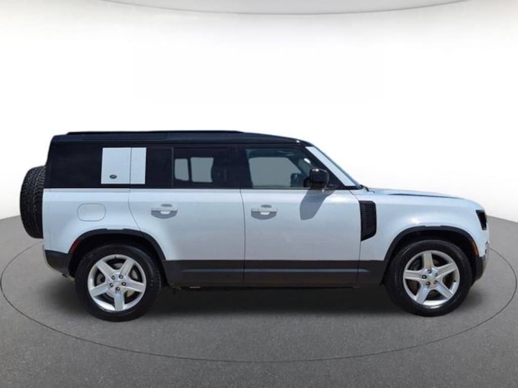 Used 2022 Land Rover Defender SE SUV