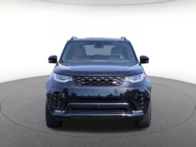New 2026 Land Rover Discovery Dynamic SE SUV