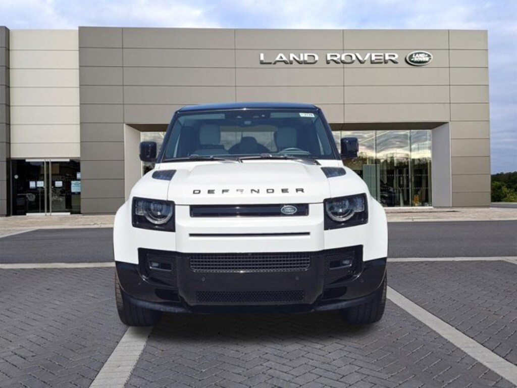 Certified 2025 Land Rover Defender X-Dynamic SE Sport Utility