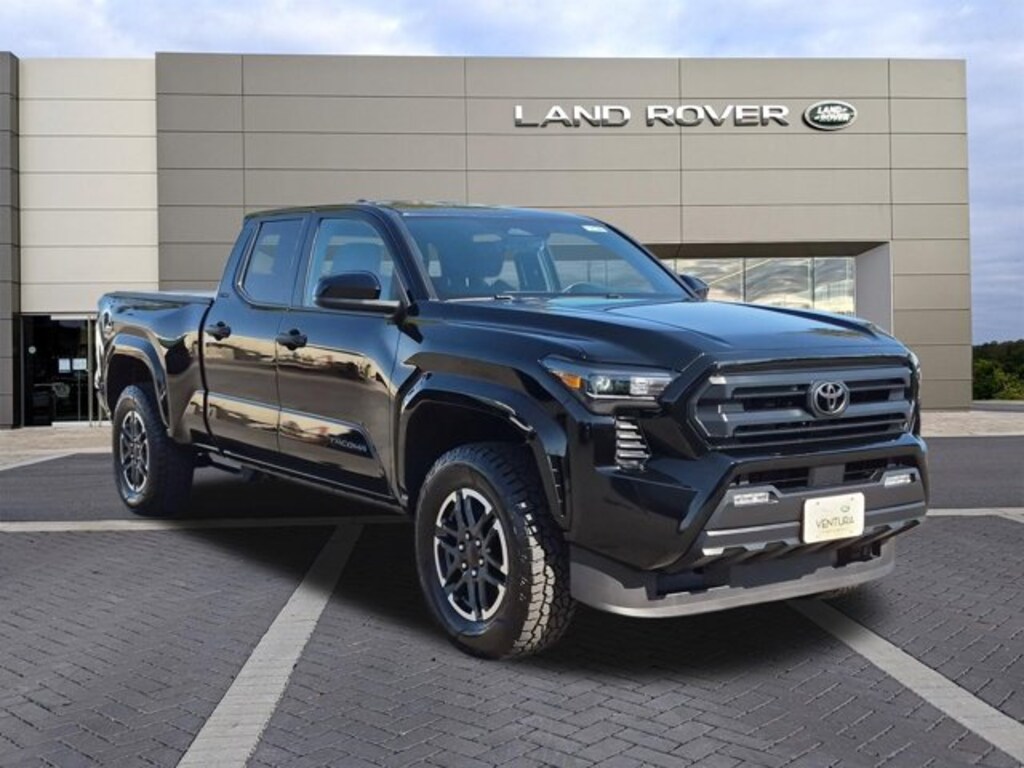Used 2025 Toyota Tacoma 2WD SR5 Crew Cab Pickup