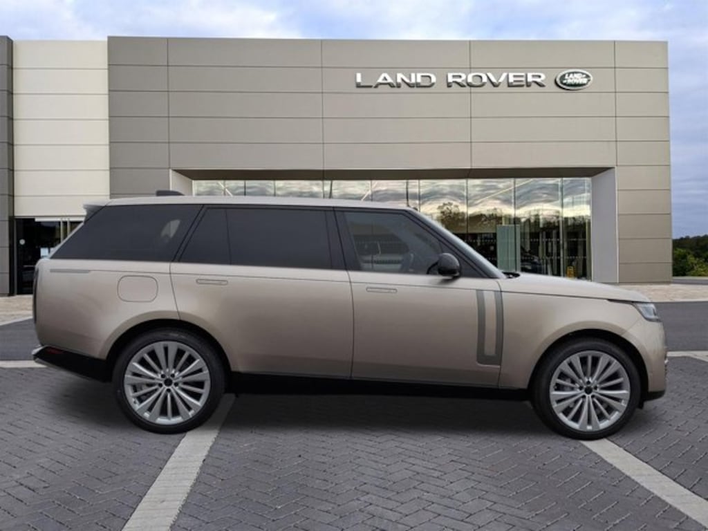 New 2026 Land Rover Range Rover SE 7 Seats SUV