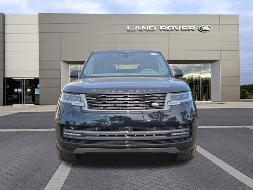 New 2026 Land Rover Range Rover SE SUV