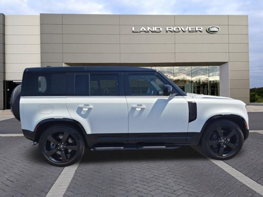 Certified 2025 Land Rover Defender X-Dynamic SE Sport Utility