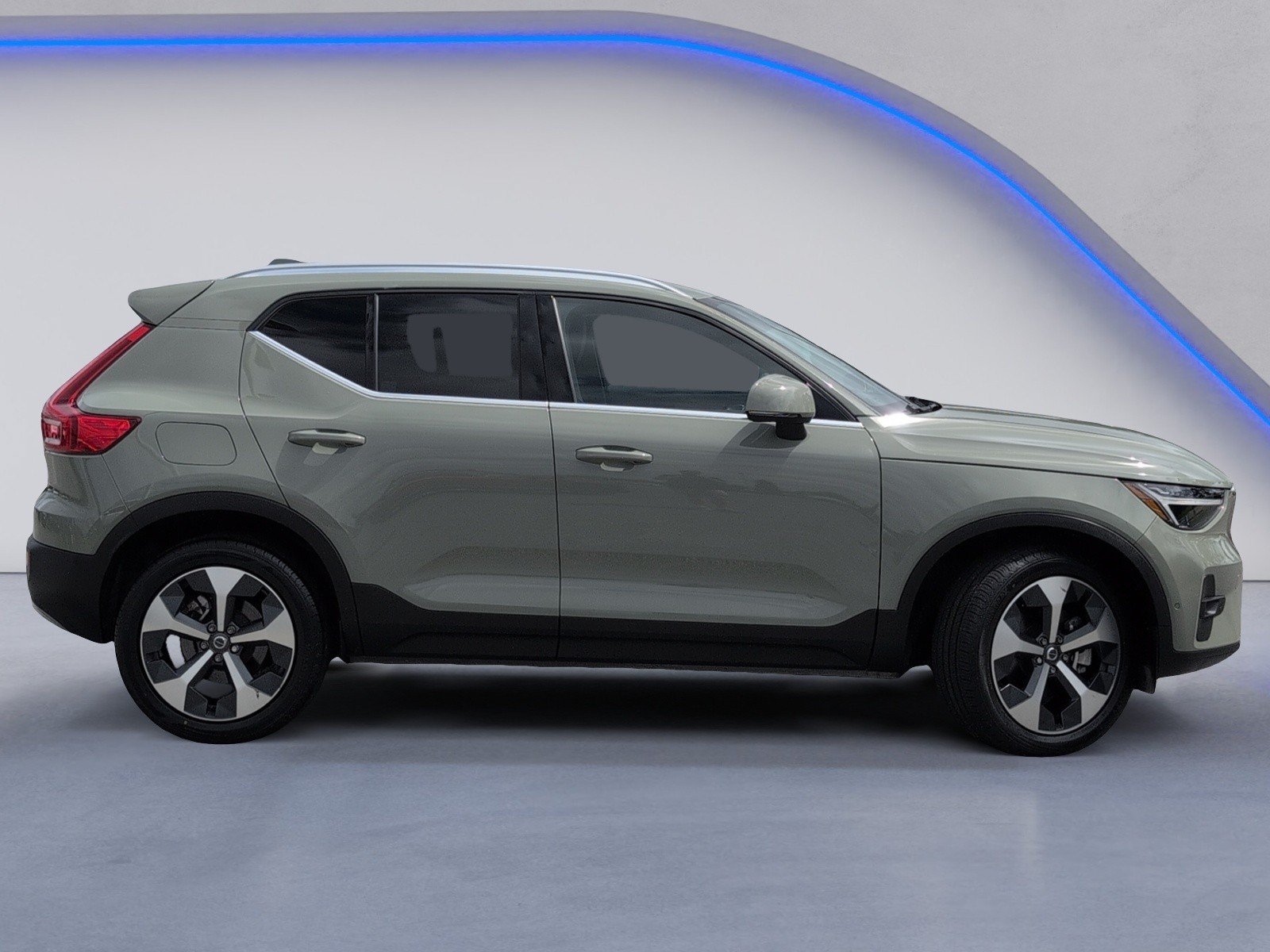 YV4L12UE8P2061751