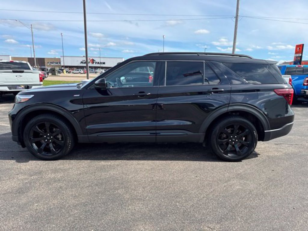 Certified 2024 Ford Explorer ST-Line SUV