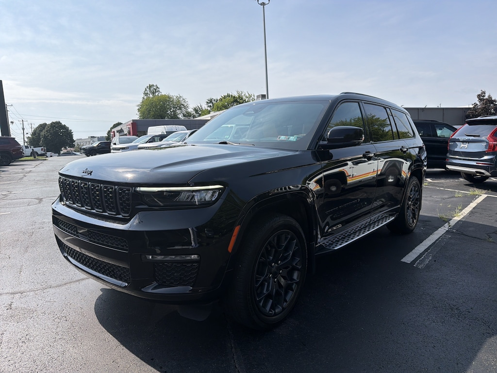 Used 2025 Jeep Grand Cherokee L Summit Reserve Summit Reserve 4x4