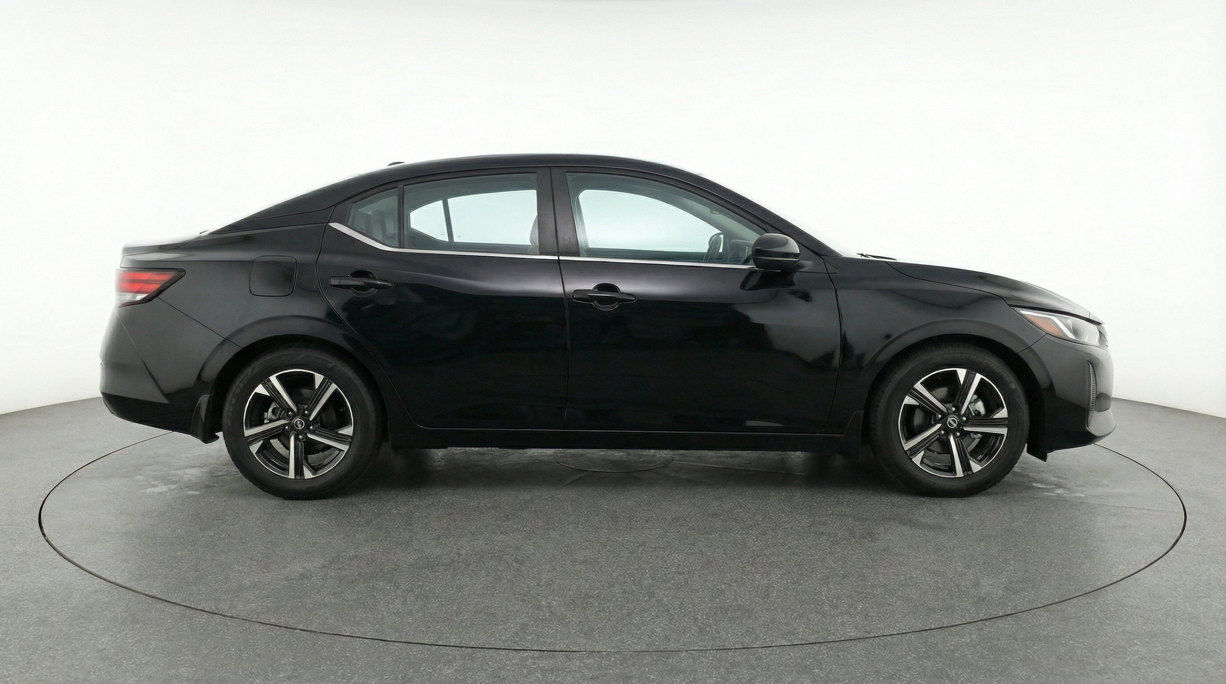 Thumbnail: 2025 Nissan Sentra - 11