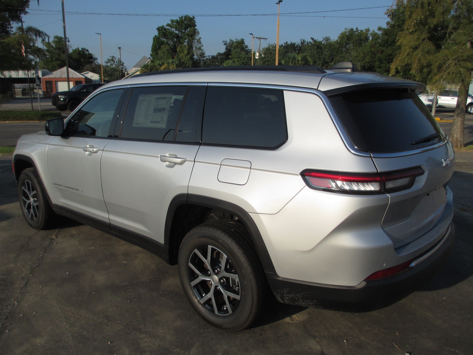 2025 Jeep Grand Cherokee L Limited - Photo 9
