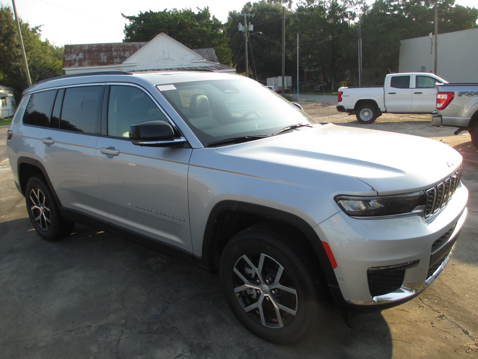 2025 Jeep Grand Cherokee L Limited - Photo 13