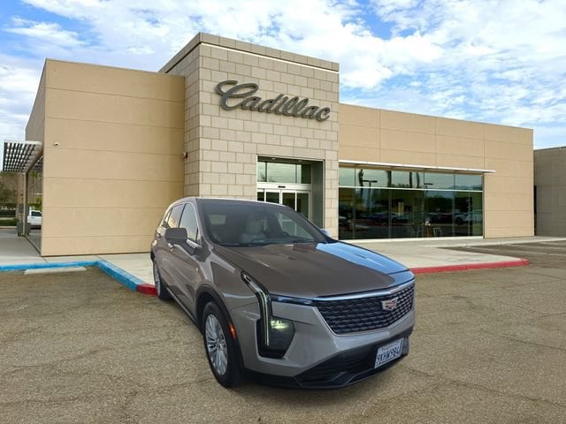 2024 Cadillac XT4 Luxury