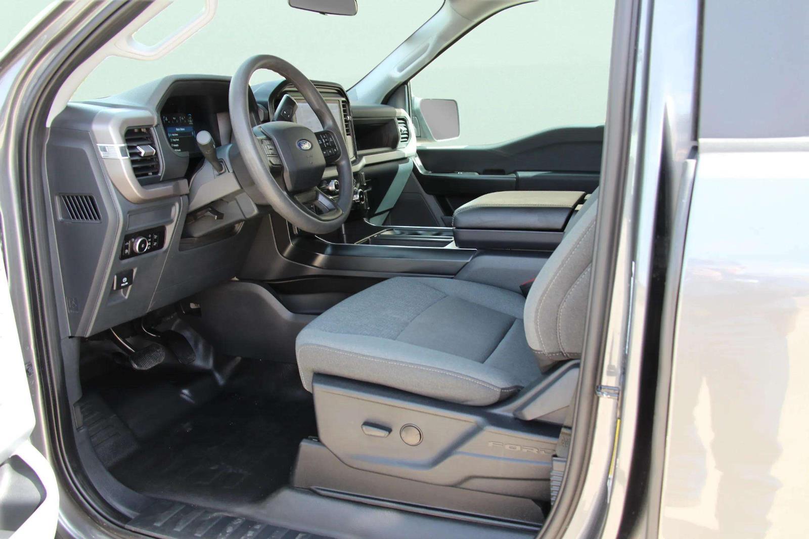2025 Ford F-150 XL - Photo 16