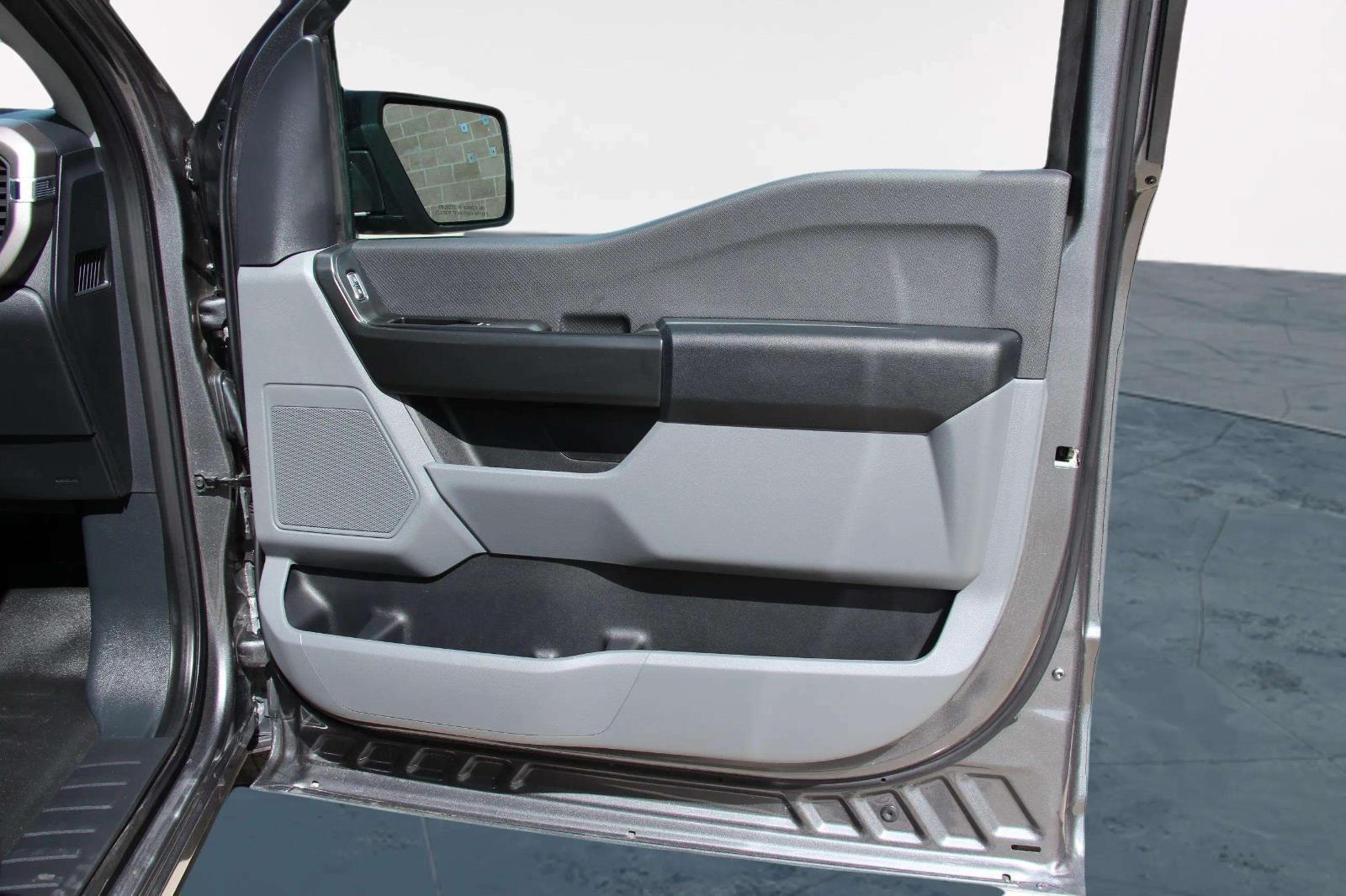 2025 Ford F-150 XL - Photo 31