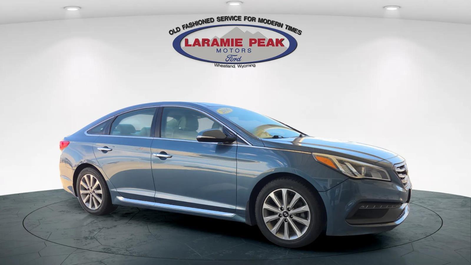 Used 2016 Hyundai Sonata Limited with VIN 5NPE34AF4GH381517 for sale in Wheatland, WY