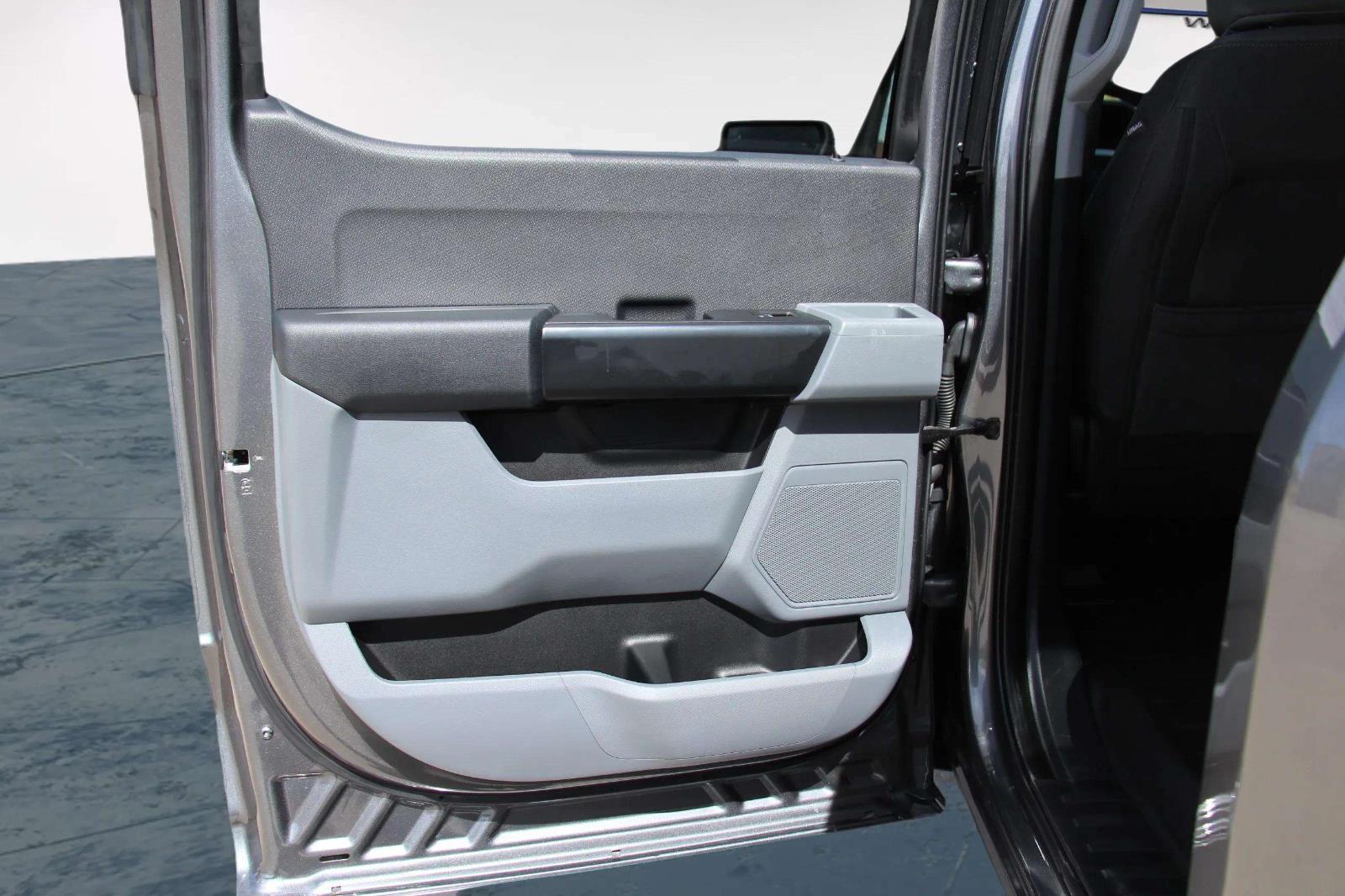 2025 Ford F-150 XL - Photo 25
