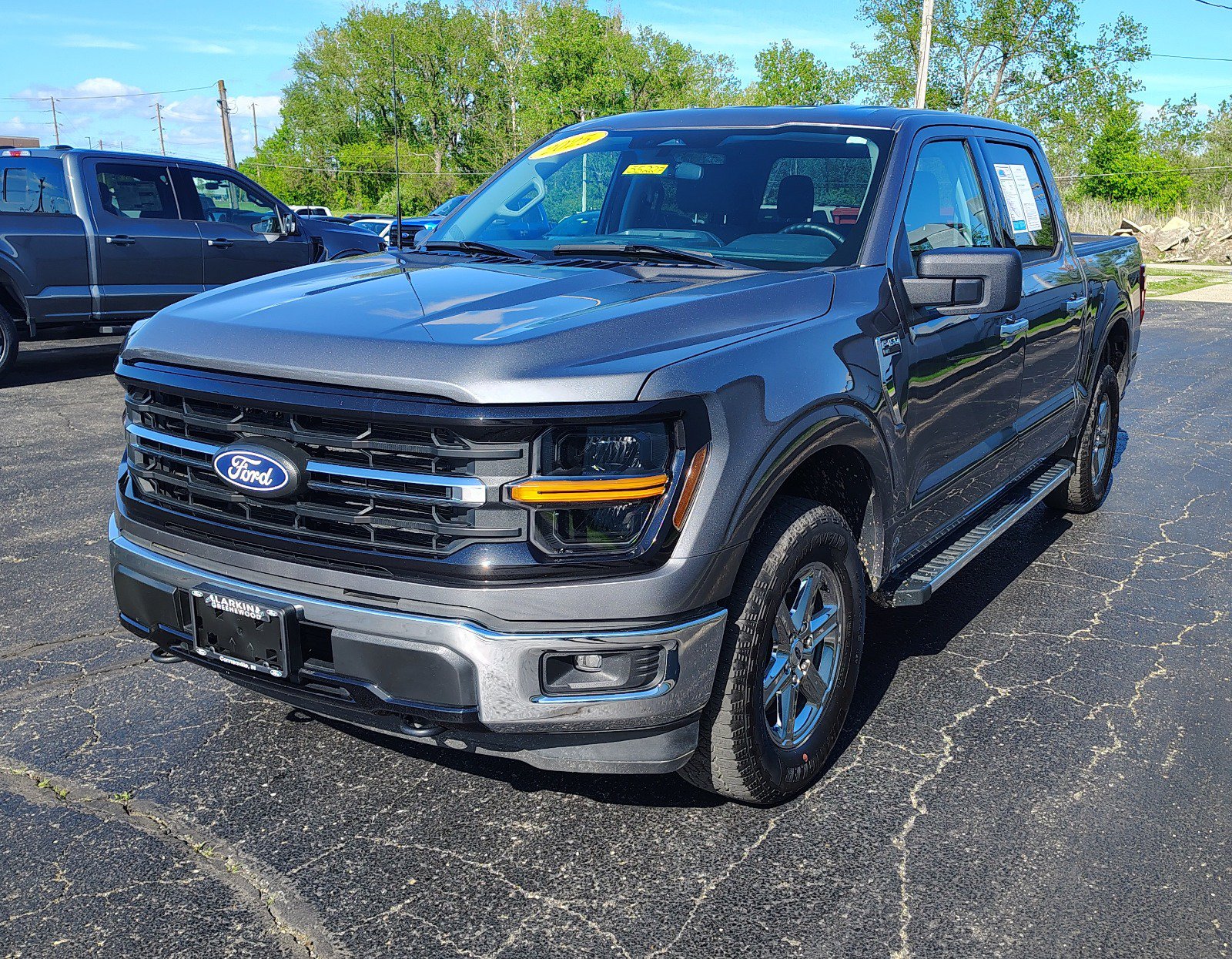 2025 Ford F-150 Truck SuperCrew Cab 