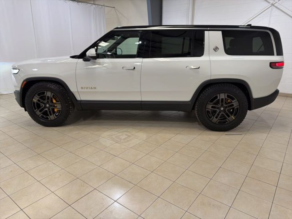 Used 2023 Rivian R1S Adventure Quad Motor Large Pack SUV