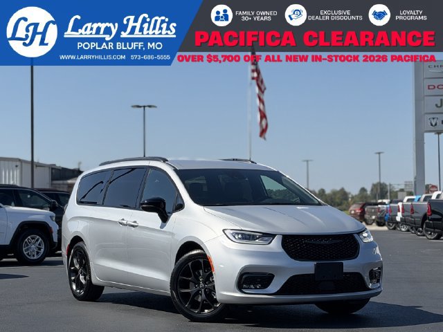 2026 Chrysler Pacifica Select
