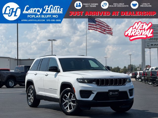 2027 Jeep Grand Cherokee Laredo