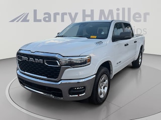 Used 2025 Ram 1500 Big Horn/Lone Star Big Horn 4x4 Crew Cab 57 Box Albuquerque, NM