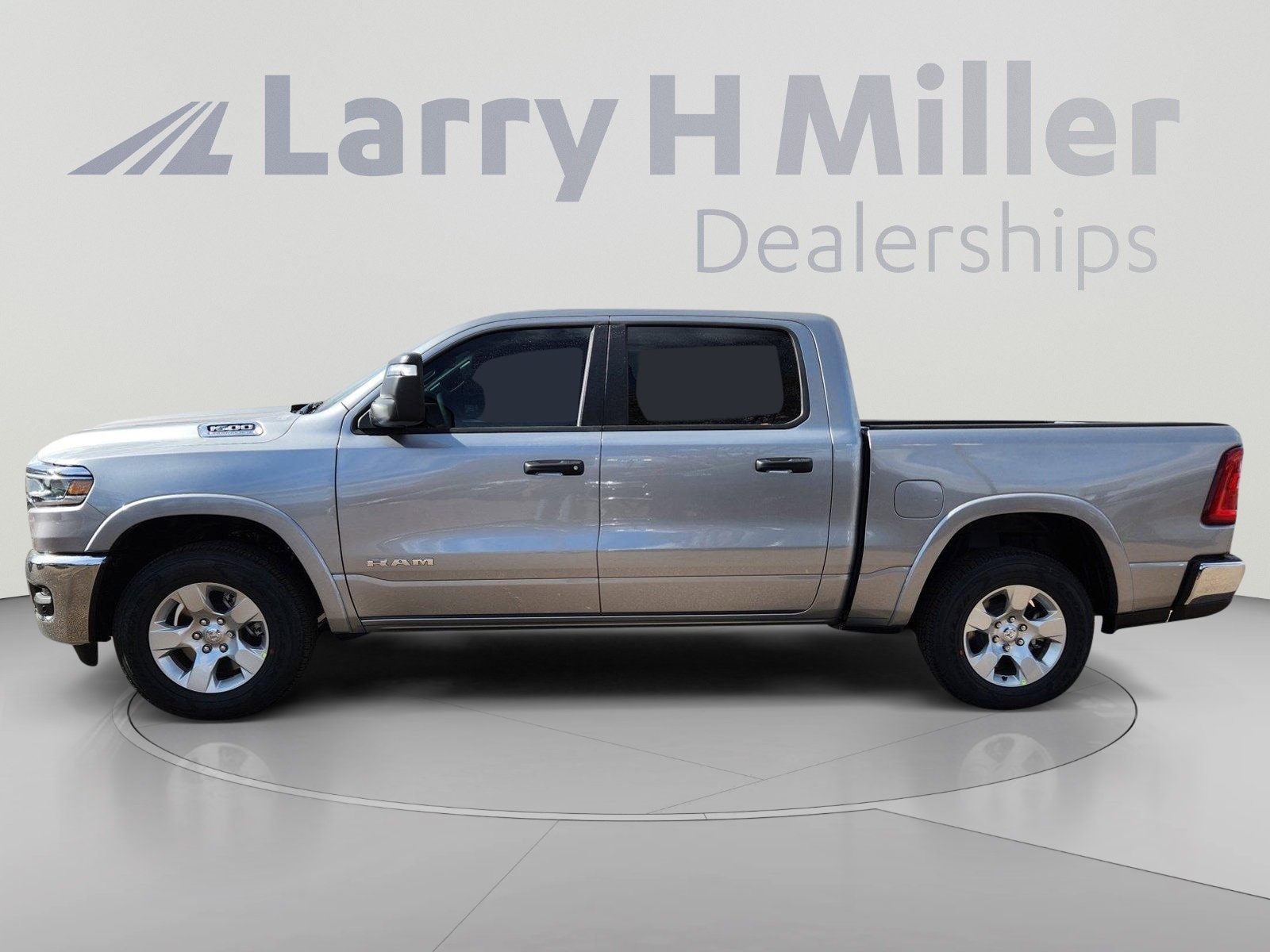 2026 RAM 1500 Big Horn/Lone Star - Photo 4