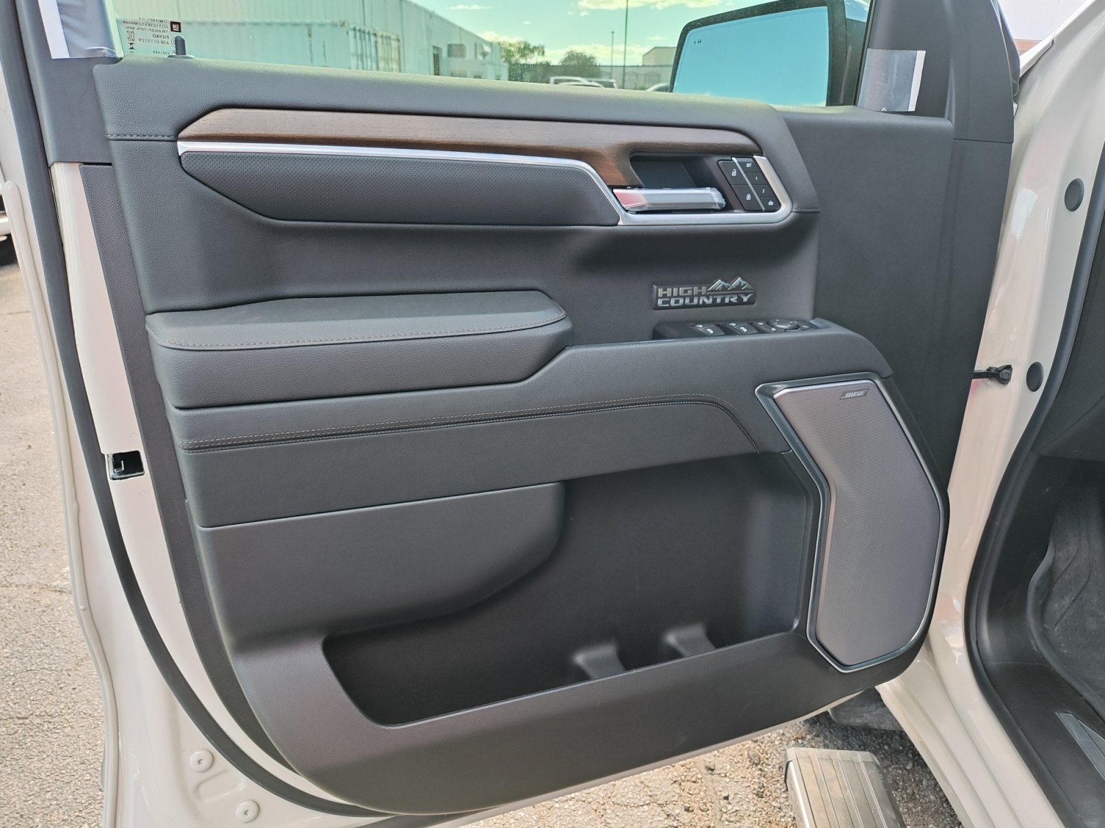 2026 Chevrolet Silverado 1500 High Country - Photo 15