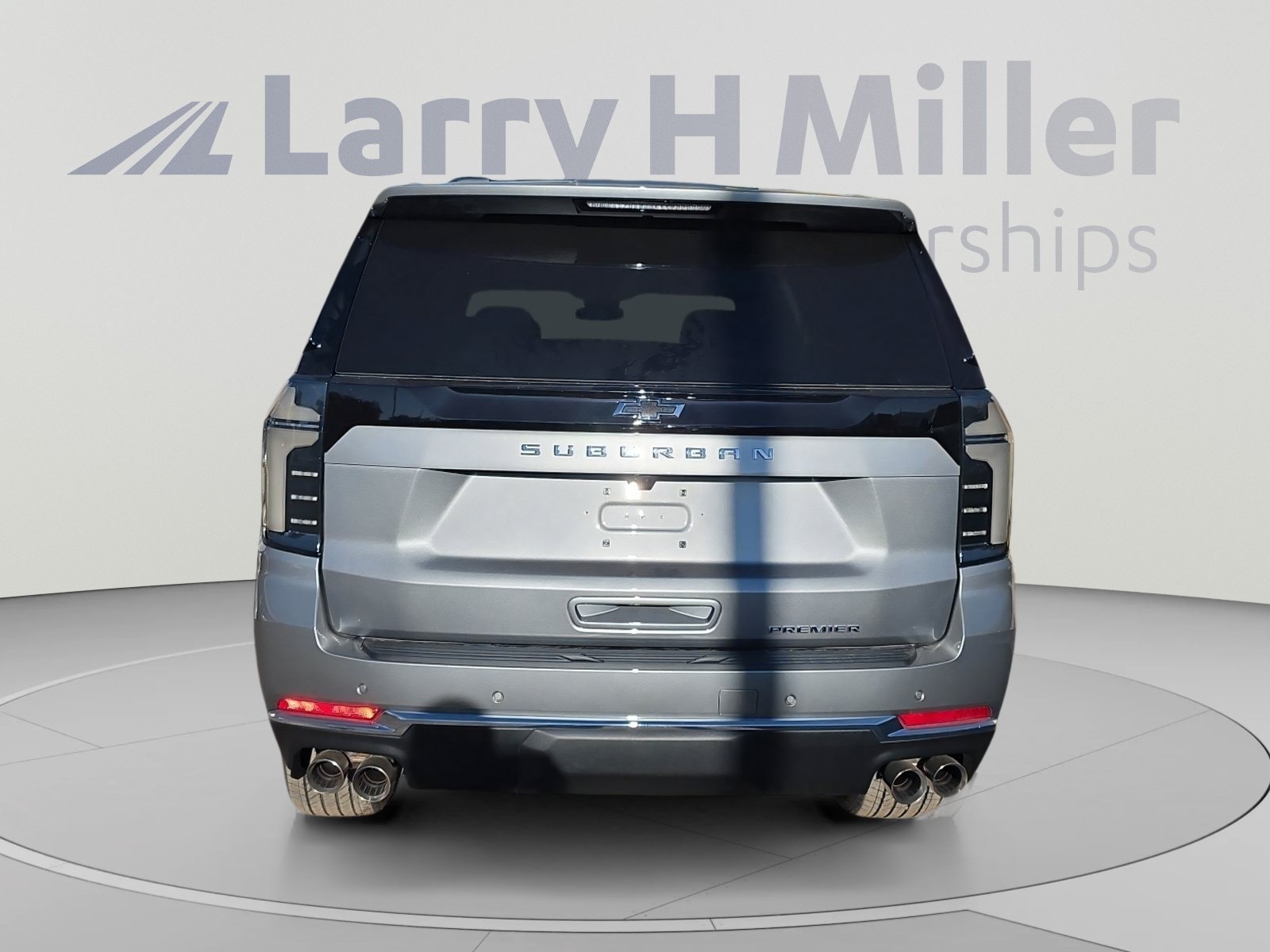 2026 Chevrolet Suburban Premier - Photo 5