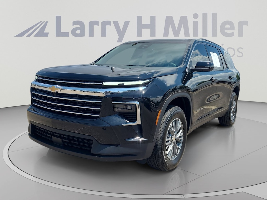 Used 2026 Chevrolet Traverse LT SUV