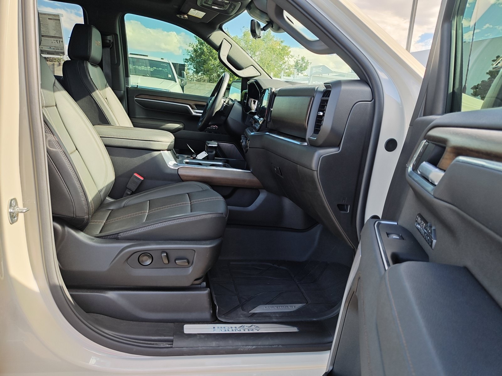 2026 Chevrolet Silverado 1500 High Country - Photo 30