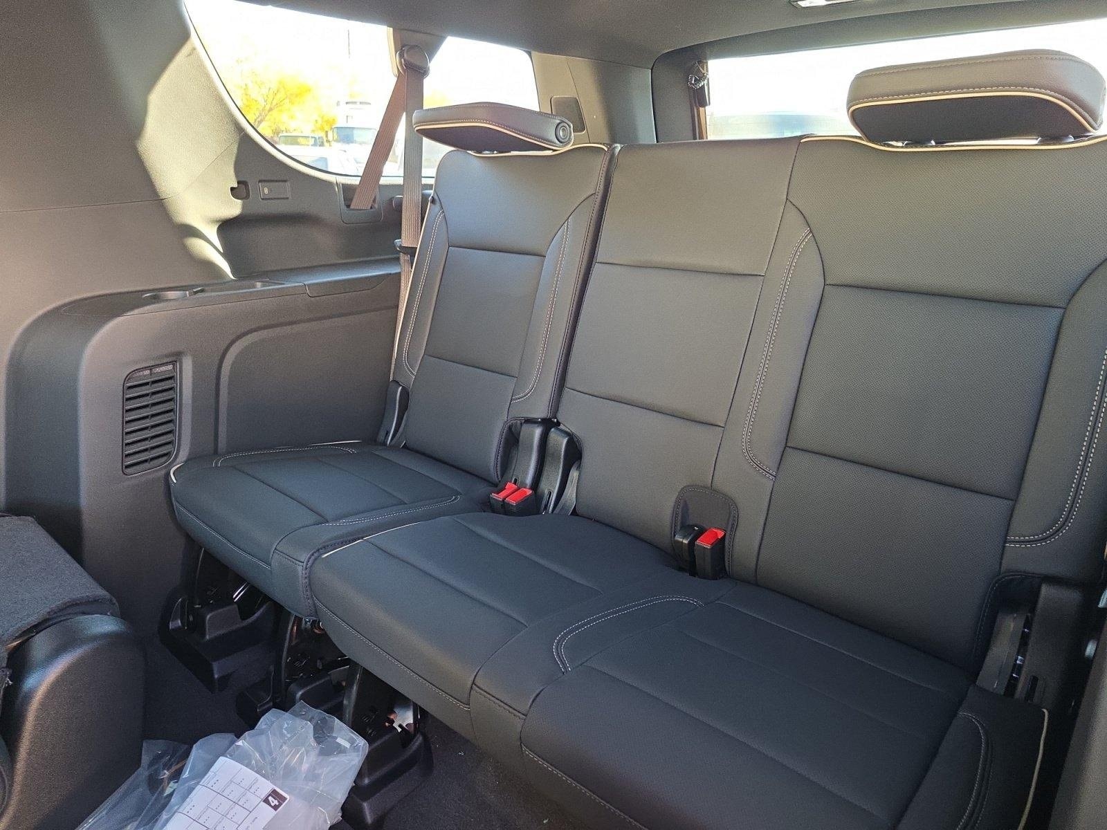 2026 Chevrolet Suburban Premier - Photo 20