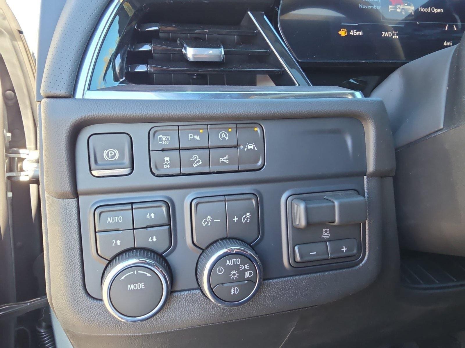 2026 Chevrolet Suburban Premier - Photo 25