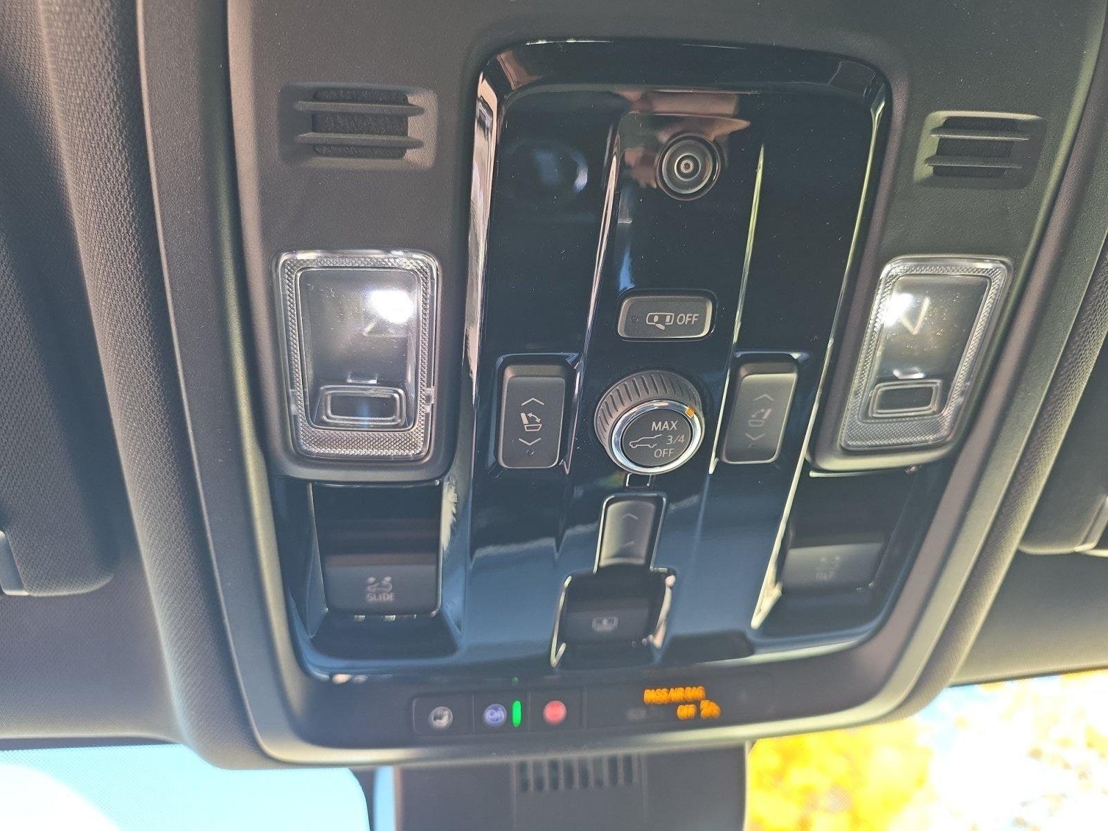 2026 Chevrolet Suburban Premier - Photo 24