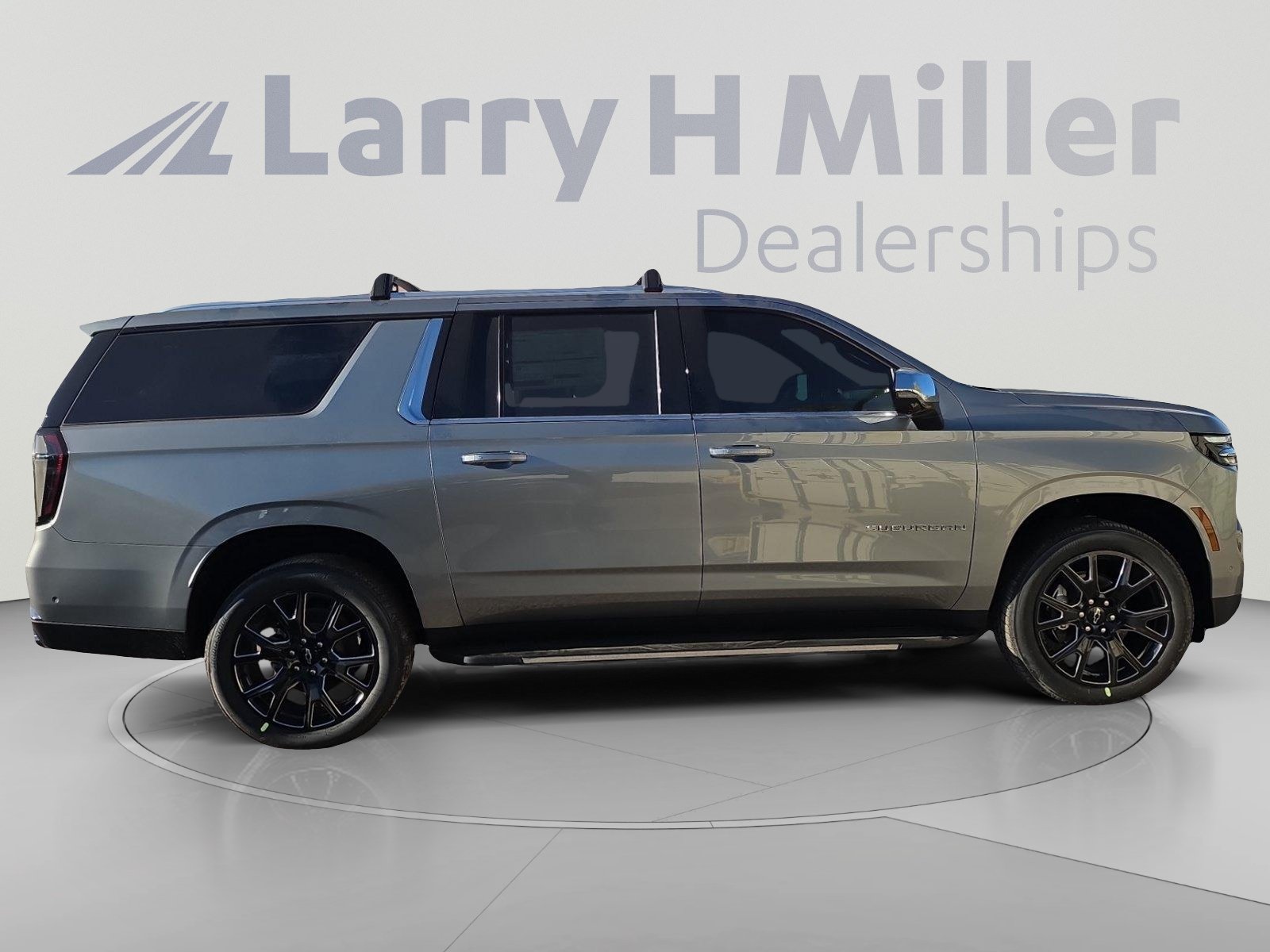 2026 Chevrolet Suburban Premier - Photo 7