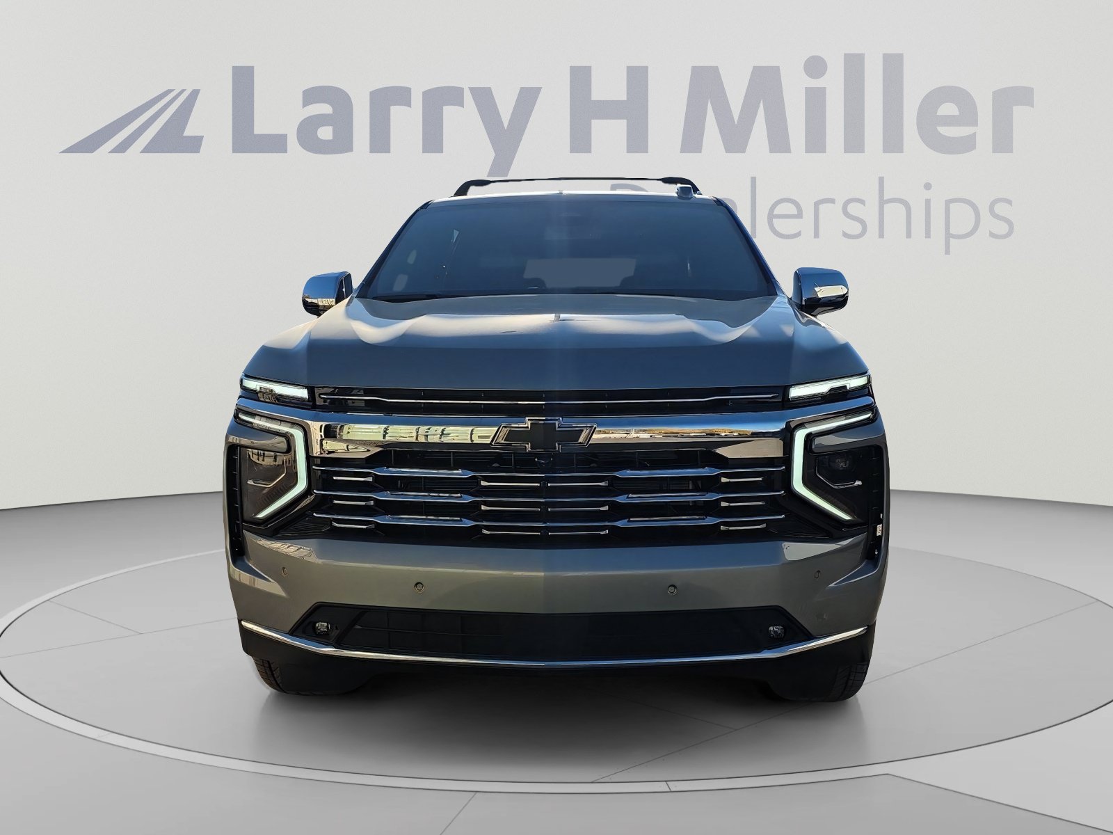 2026 Chevrolet Suburban Premier - Photo 9