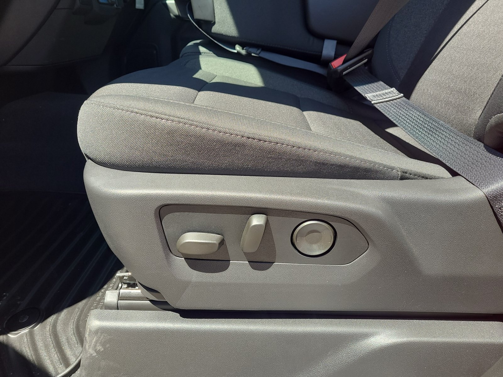 2026 Chevrolet Silverado 1500 Custom - Photo 16