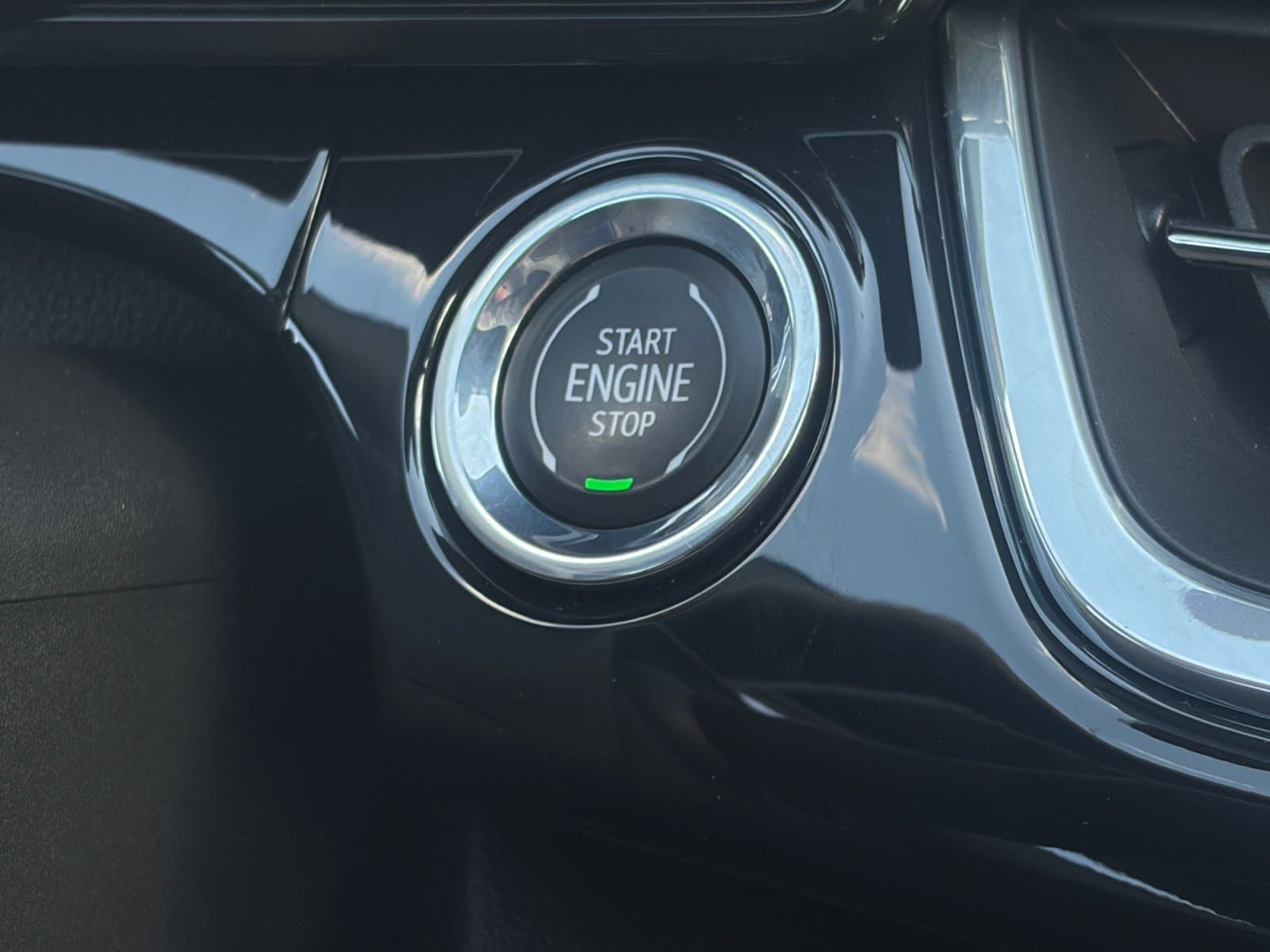 2024 Chevrolet Trax RS - Photo 18