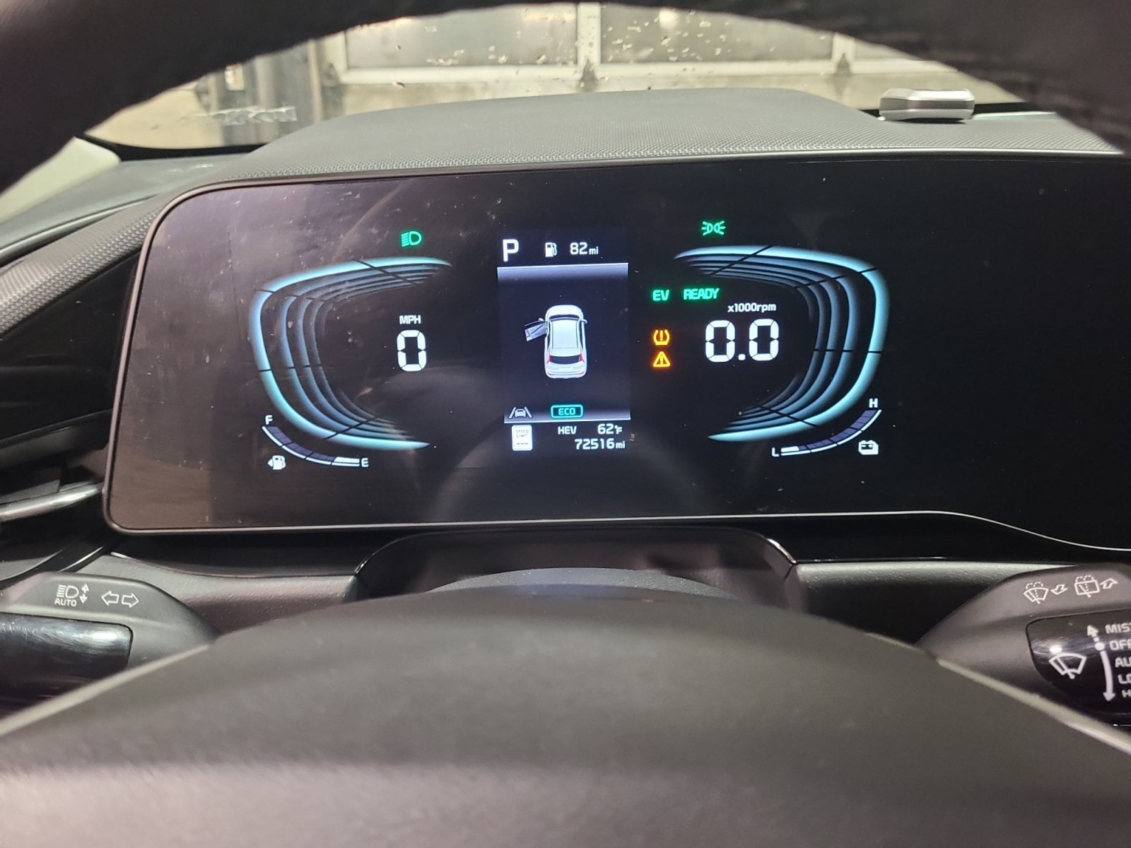 2023 Kia Niro EX - Photo 11