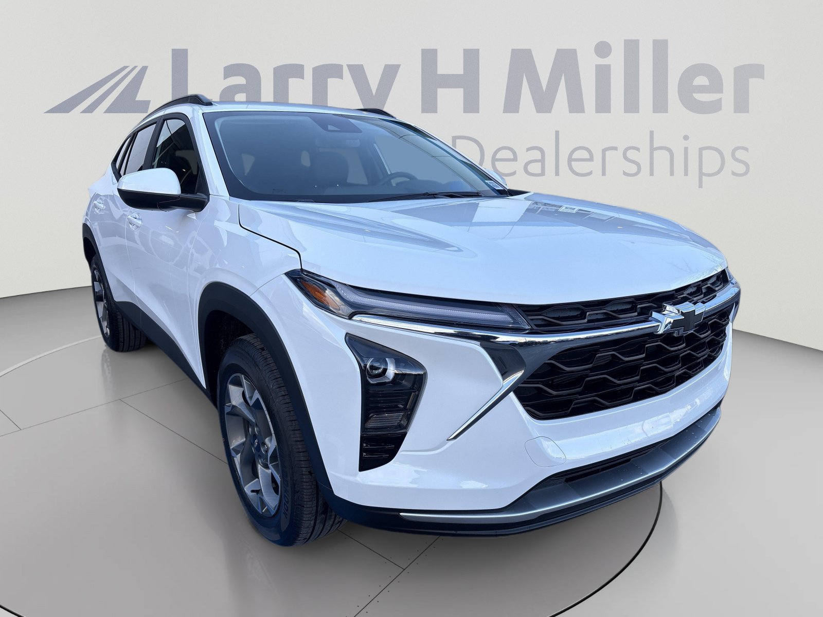 2026 Chevrolet Trax LT - Photo 8