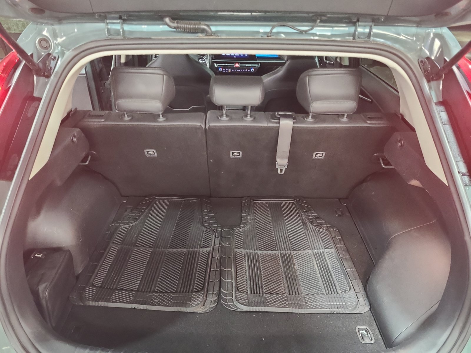 2023 Kia Niro EX - Photo 34